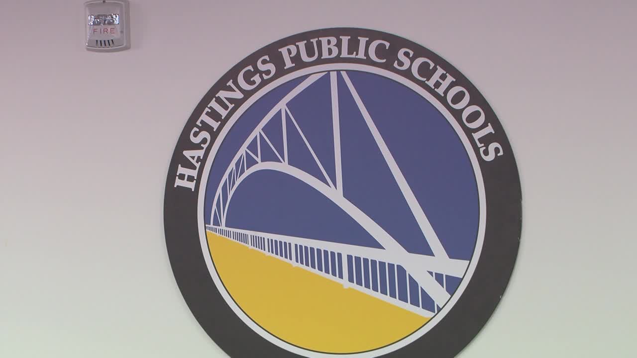 Hastings school officials discuss policy change on what’s allowed on school walls — KSTP 5 — Gopher, Arlington Schools news