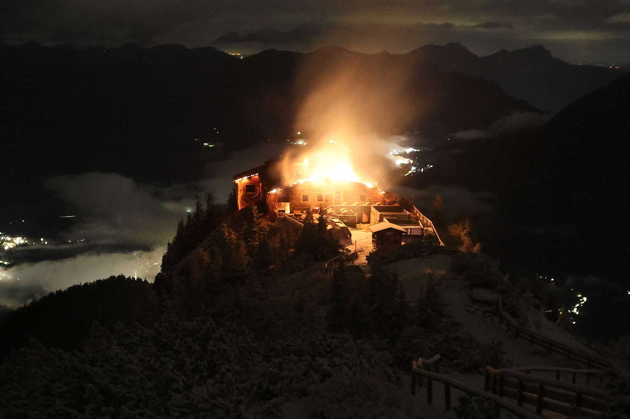 Fire devastates Eagle's Nest retreat built for Hitler in Germany; A suspect is detained — WESH 2 Orlando, Arlington Community news