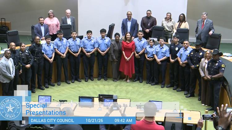 Council member 'surprised' to see Dallas Police spokesperson at city meeting while under criminal investigation — WFAA (Dallas-Fort Worth), Arlington Community news