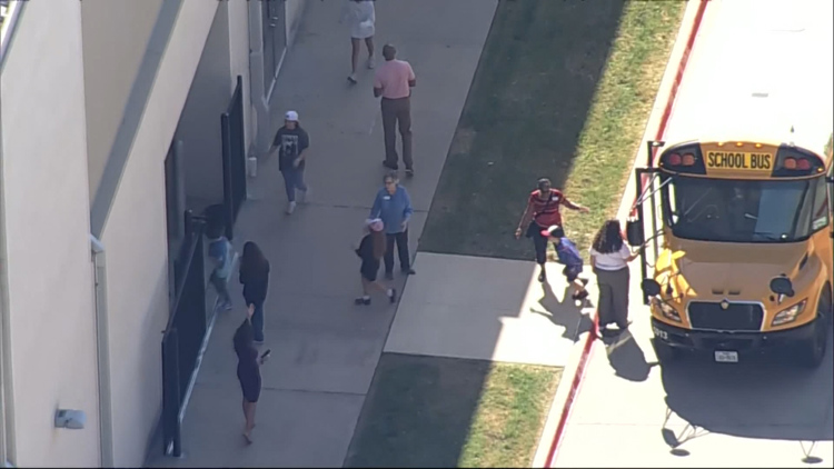 Arlington schools evacuated amid bomb threats, officials say — Arlington Schools news